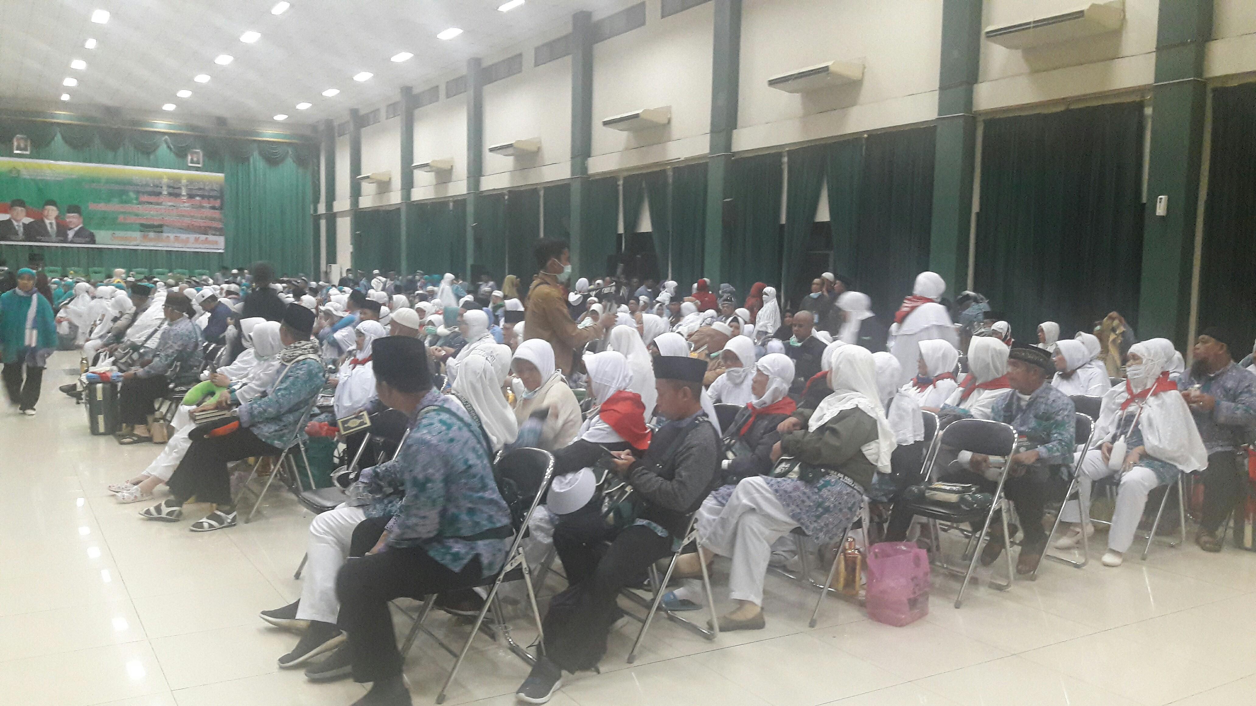 Kedatangan Terakhir Kloter 9 asal Provinsi Babel di Debarkasi Palembang