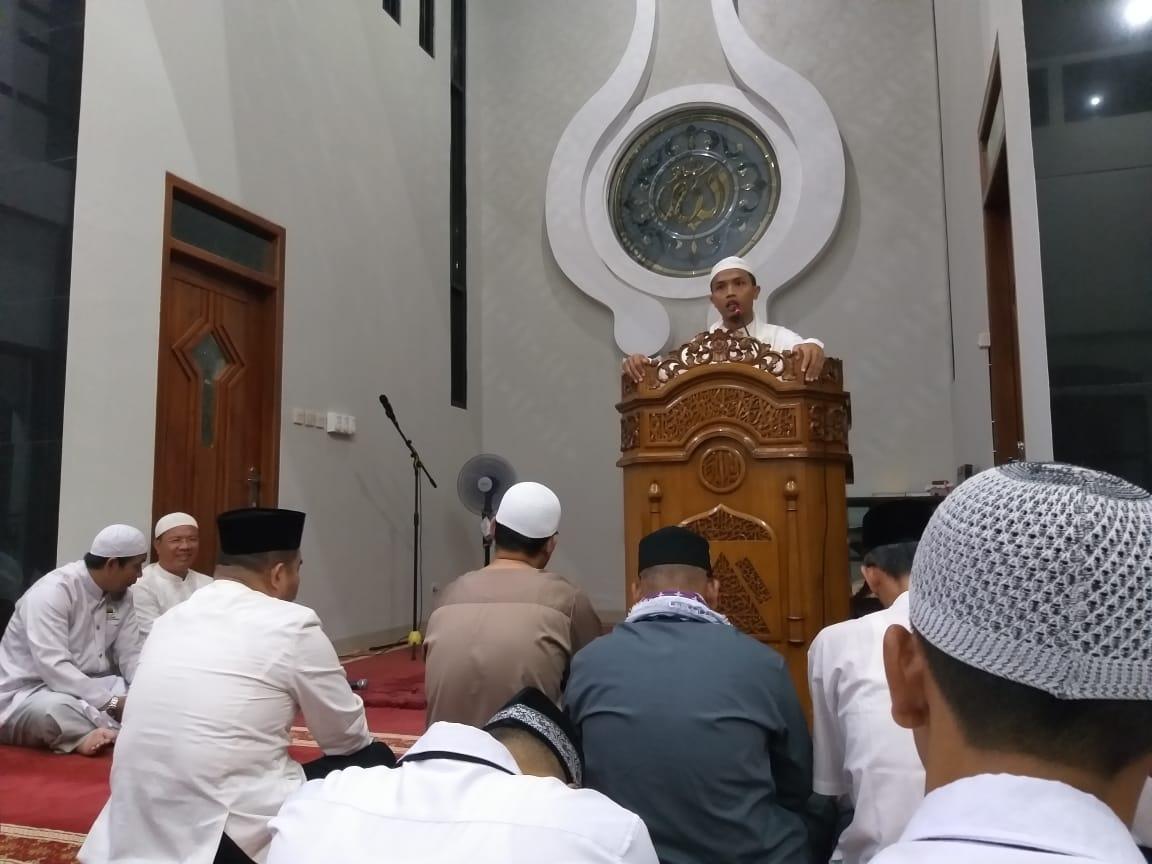 Sholat Subuh Bersama Sebagai Upaya Peningkatan Mental dan Spiritual CPNS Provinsi Kepulauan Bangka Belitung