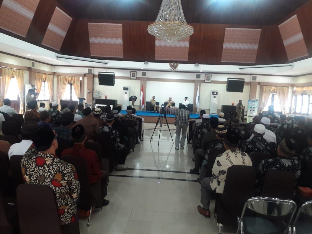 Pengangkatan Penghulu Desa/Kelurahan se-Provinsi Kepulauan Bangka Belitung sebagai Sarana Mencegah Pernikahan Dini