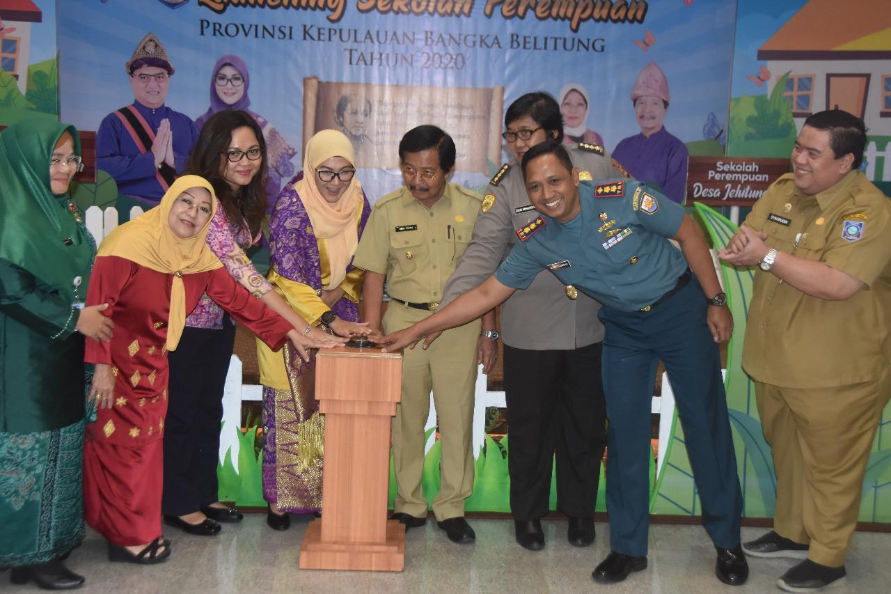 Wagub Abdul Fatah, Launching Sekolah Perempuan 